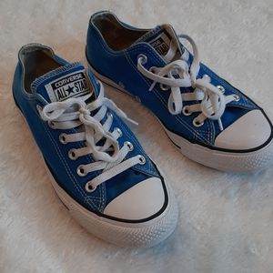 24 hour sale!!!! Blue Converse